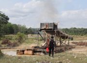 Operasi PETI Kuantan 2025 Hari Ke-5, Polres Kuansing dan Polda Riau Musnahkan 58 Rakit PETI di Sejumlah Lokasi