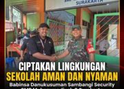 BREAKING NEWS | INTELKRIMINAL.CO.ID Ciptakan Lingkungan Sekolah Aman dan Nyaman, Babinsa Danukusuman Sambangi Security SMP Muhammadiyah 8 Surakarta